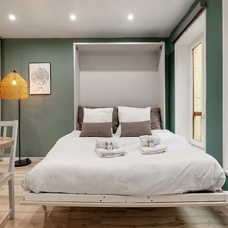 Nice Studio In Central Nearby Grand'place - Welkeys Apartment